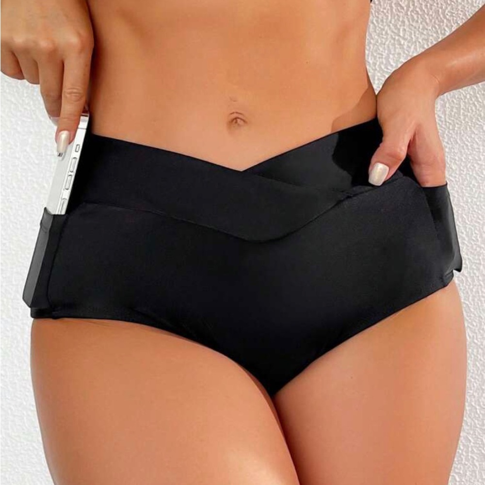 NWT Overlap Waist Bikini Bottom